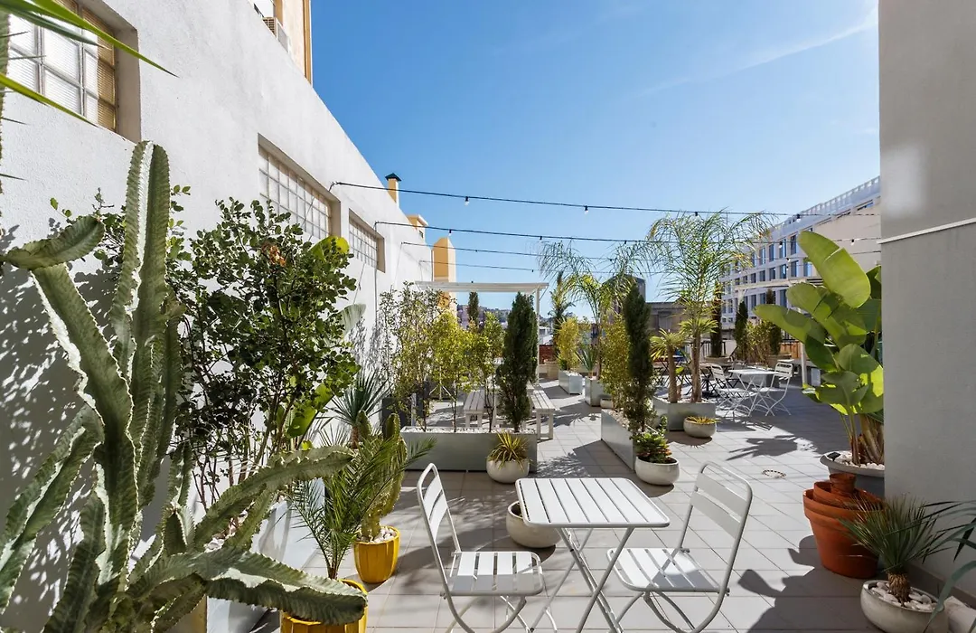 Champagne Vibes In Lisbon - By Misha'S Place 5C-1