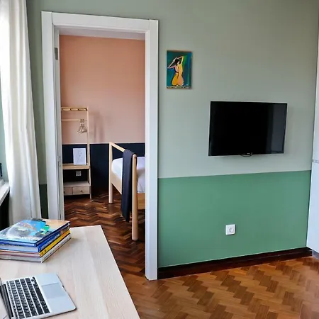 Champagne Vibes In Lisbon - By Misha'S Place 5C-3